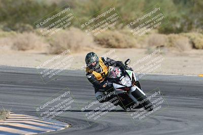 media/Nov-16-2025-Race Pace (Sun) [[8c5fa54630]]/Non Verified Riders (1st 20 Minutes)/2-Turn 10 (1010am)/